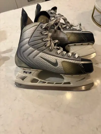 Nike quest 10 sr hockey skates 9EE, View more