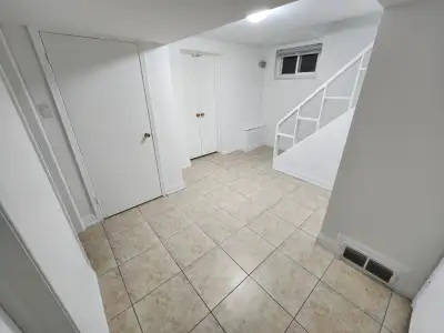 FOR RENT 3 BEDROOM BASEMENT APARTMENT
