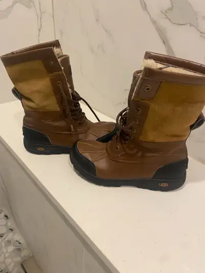 UGGS WINTER WATERPROOF BOOTS SIZE 4, View more
