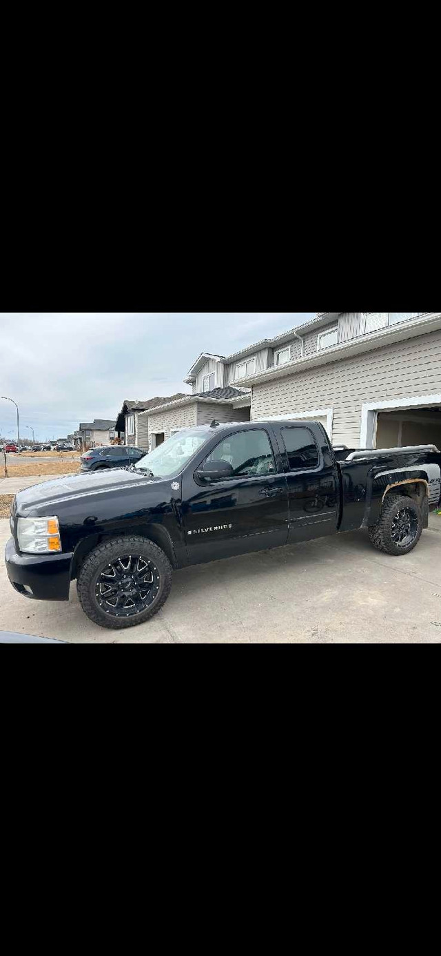 2008 chevy silverado GFX in Cars & Trucks in Grande Prairie