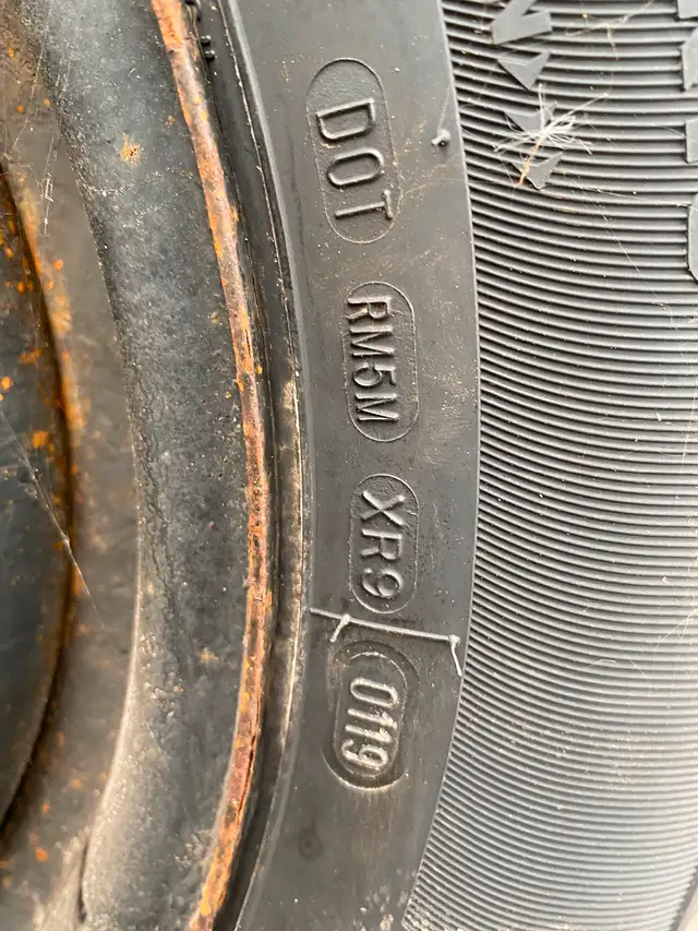 Winter tires, Honda Civic Moto, master 16 inch with hubcaps in Tires & Rims in Peterborough - Image 3