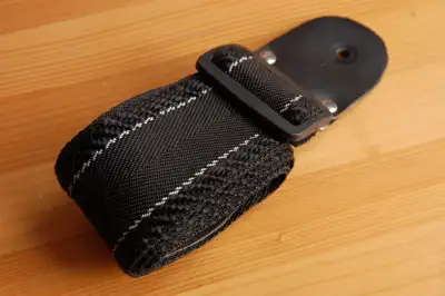 BLACK AND WHITE GUITAR STRAP, 5 CM WIDE X 120 CM LONG, EXCELLENT, View more