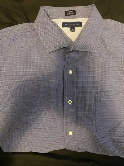 Tommy Hilfiger Men’s long sleeve dress shirt, View more
