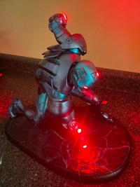 Stealth Iron Man light light up sideshow comic statue