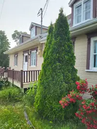 Maison ancestrale sur le St-Laurent