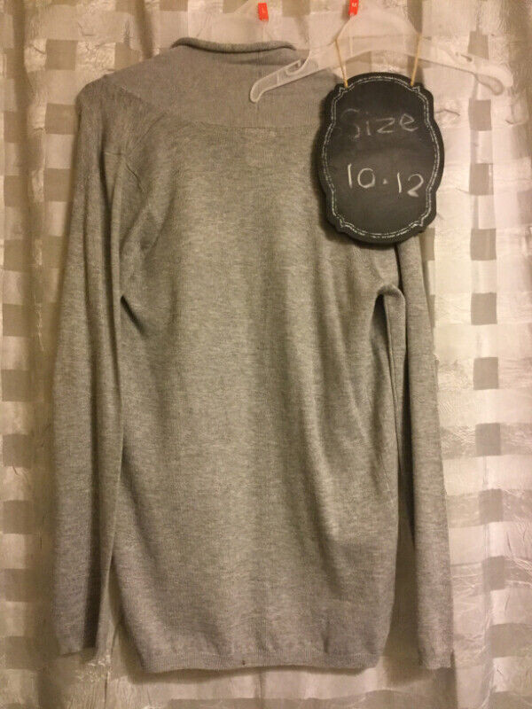 GREY CARDIGAN OPEN SWEATER - EUC 10/12 in Kids & Youth in Calgary - Image 2