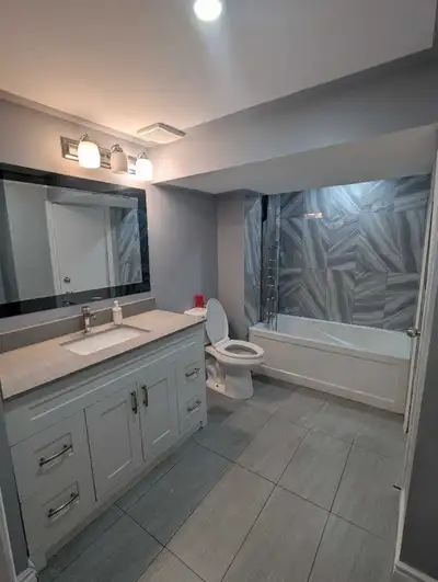 2 Bedrooms 1 Bathroom Large separate living room 2 Parking Shared Laundry Utilities included (Intern...