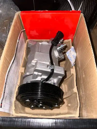 Ac compressor for Dodge, jeep and Chrysler vehicles. This has never been used it is brand new. Works...