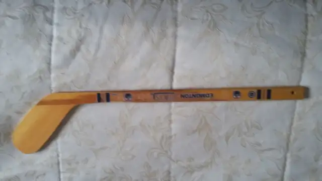 Oilers fan?  Mini Edmonton Oilers Hockey Stick in Hockey in Strathcona County - Image 3