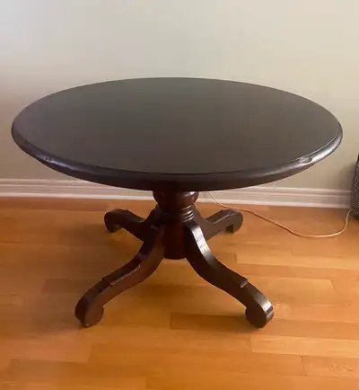 Pottery Barn round pedestal expandable dining table, View more