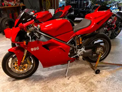 Nice running 996 , Tergmigonni slips with ECU done, also have original mufflers.pit bull stand and m...