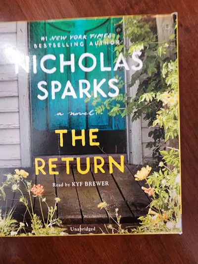 This is an 8 Disc audio book by bestselling author Nicholas Sparks. $10.00