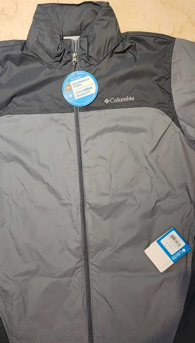 Columbia Waterproof jacket (Large) in Men's in Kitchener / Waterloo - Image 2