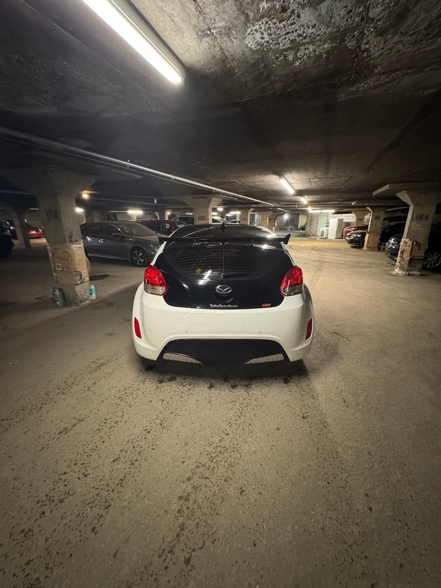 2013 Hyundai Veloster — photo 2