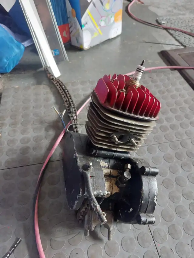 A gas 2 stroke bicycle engine in eBike in Mississauga / Peel Region - Image 4