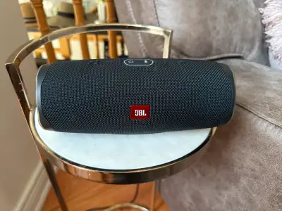 JBL Charge 4, View more