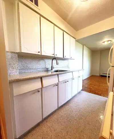 1 & 2 Bedroom Apartment for rent
