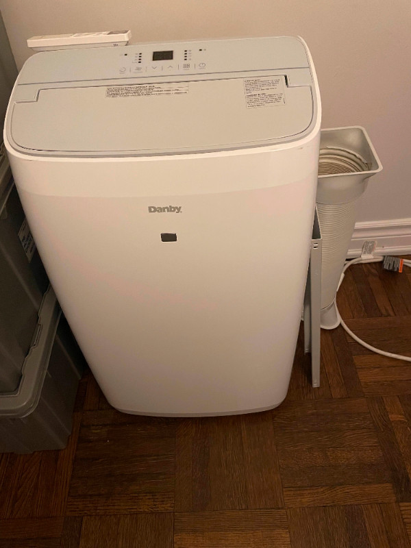 Danby 14,000 BTU Portable AC (Air conditioner) Used - 2 Summers in Heaters, Humidifiers & Dehumidifiers in City of Toronto