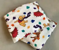 Vintage Winnie the Pooh and Tigger Blustery Day Sheet Set Double