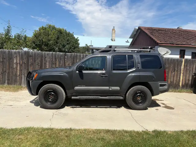 2010 Nissan Xterra Pro X4 package