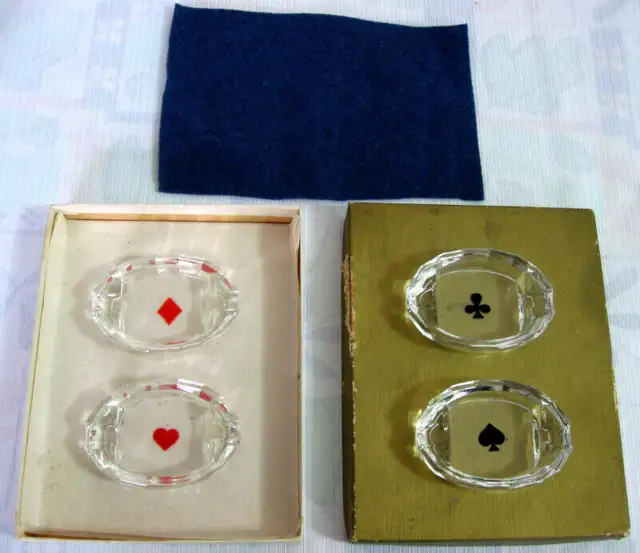 ENSEMBLE CENDRIER JEUX DE CARTE VINTAGE CARD PLAYER ASH TRAY SET in Arts & Collectibles in West Island - Image 5