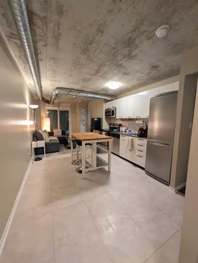 Fully furnished 2-bedroom, 1-bathroom apartment available ASAP in the Queen St. West and Duffrin are...