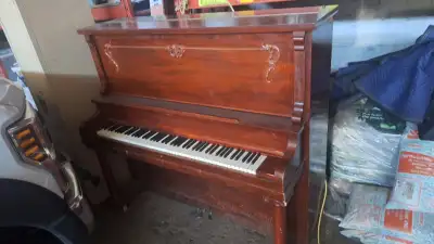 Piano non accordé, View more