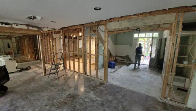 LOAD-BEARING WALL REMOVAL & OPEN CONCEPT RENOVATIONS EXPERTS!62863726068097123