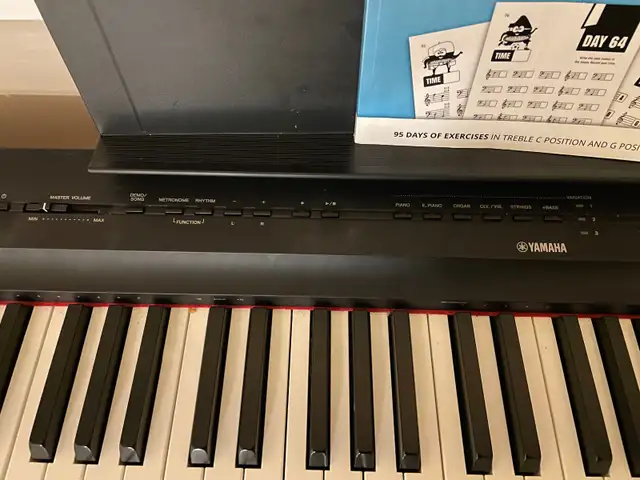 Yamaha P125 88 weighted key piano in Pianos & Keyboards in City of Halifax - Image 3