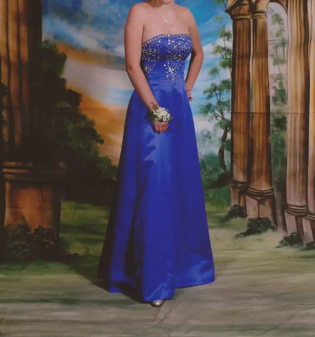 Robe de Ball in Women's - Dresses & Skirts in Trois-Rivières - Image 2