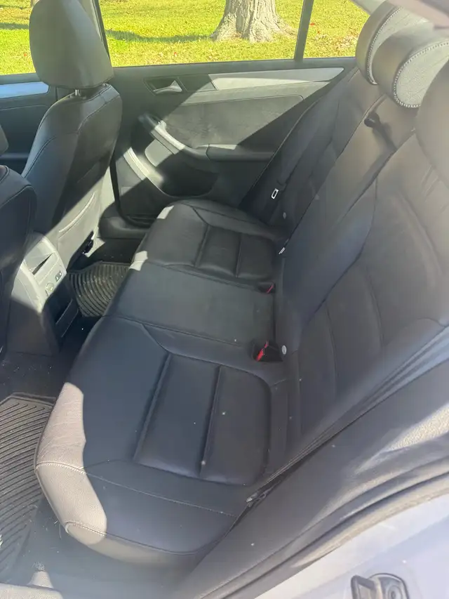 Certified jetta 2012 Highline 2.5595518098674831369