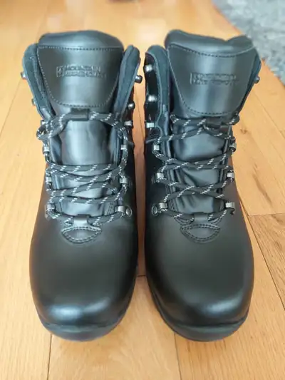 NEW 7.5m /8.5w Warehouse Leather Hiking Boots - Vibram Soles, View more