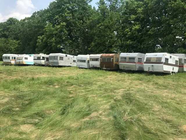 80 camper trailers parts windows doors tiny homes sheds living in RV & Camper Parts & Accessories in Barrie - Image 3
