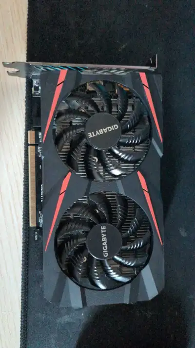 Used RX 560 4GB Gigabyte, View more
