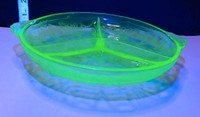 NICE VINTAGE URANIUM GREEN GLASS DIVIDED DISH PLATE