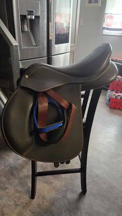 wintec 500 jump saddle, View more