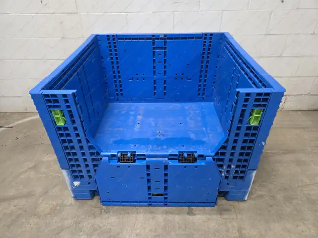 USED BULK CONTAINERS, PLASTIC BULK BOXES, COLLAPSIBLE BULK BINS in Tool Storage & Benches in Sudbury - Image 2