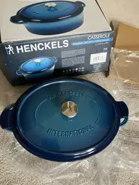 Henckels cast iron casserole  6L - Brand New