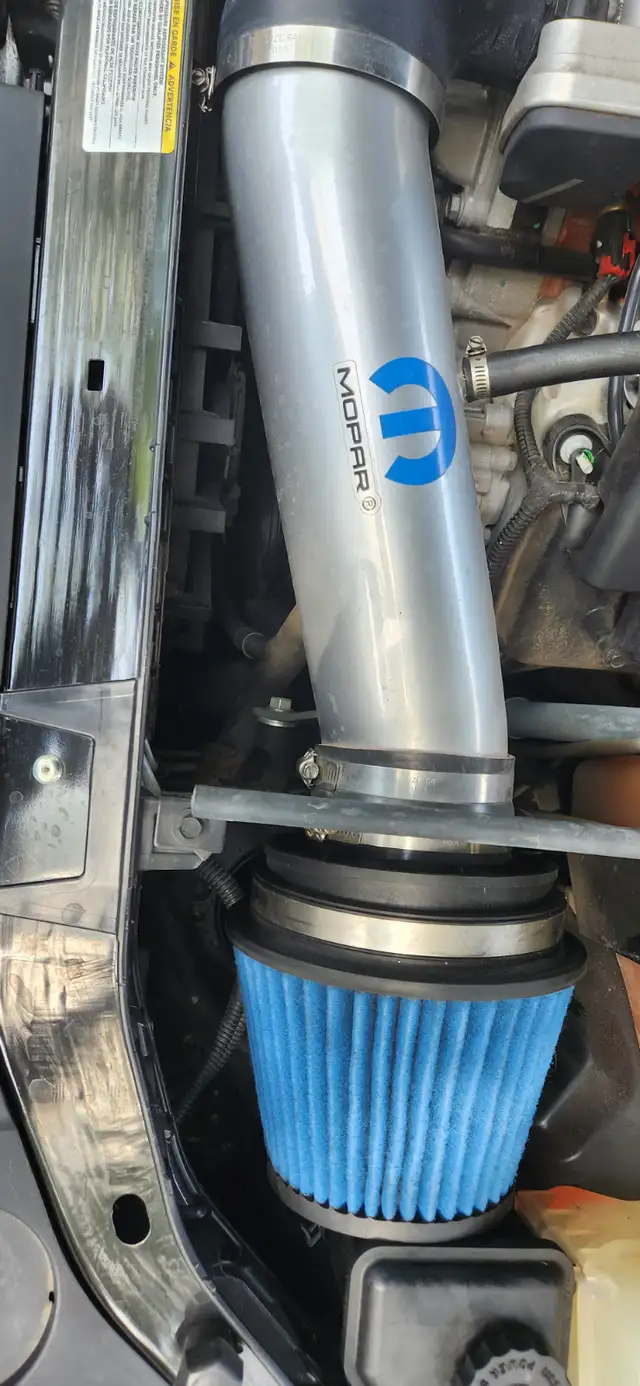 Challenger SRT8497678973298944006