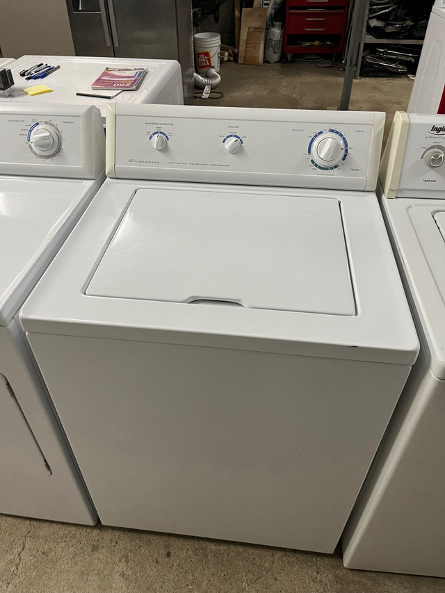 Frigidaire top load washer electric dryer set  in Washers & Dryers in Stratford - Image 2
