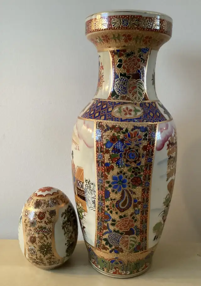 PRICE DROP! 12” SATSUMA Style Vase & 4.25” SATSUMA Style Egg in Arts & Collectibles in West Island - Image 3