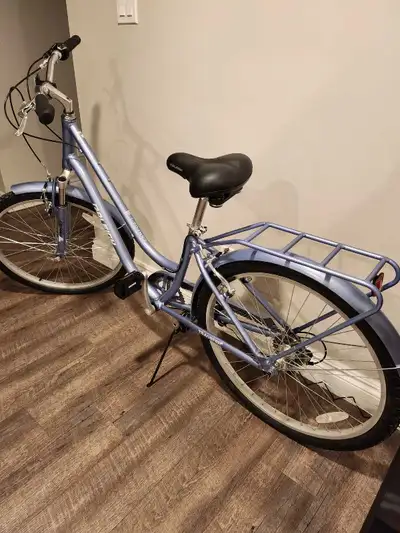 Woman's bicycle , View more