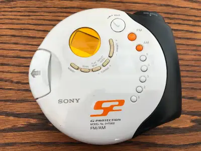 Vintage Sony Walkman S2 D-FS601 CD Player Black White G-Protecti, View more