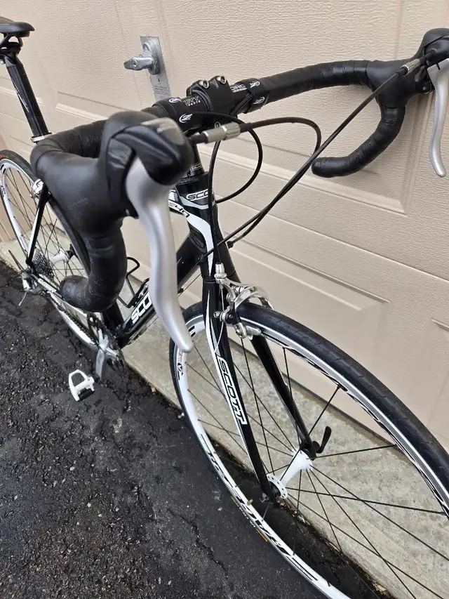 Scott Speedster S40 road bike.  in Road in Barrie - Image 3