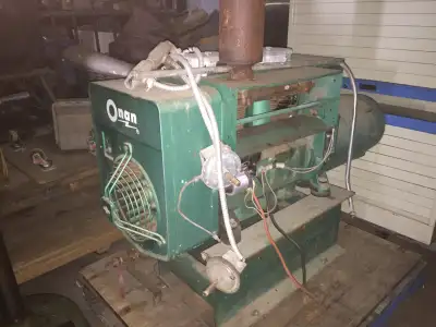 15 KW - 347/600 VOLT - 3 PHASE - NATURAL GAS OR PROPANE - VERY LOW HOURS - $ 3500.00 - CALLS ONLY 51...