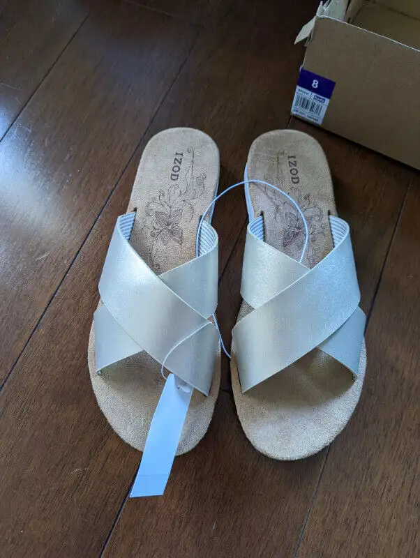 IZOD NEW Women’s Strap Sandals (Gold) in Women's - Shoes in Laval / North Shore - Image 2