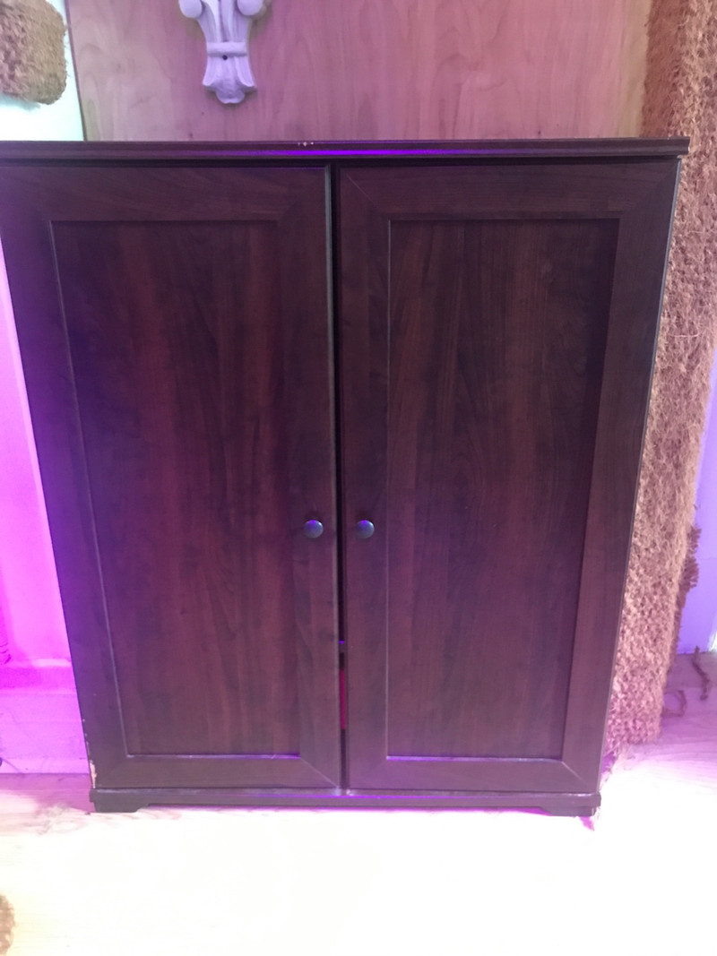 Petite armoire Commodes et armoires Ville de Montréal Kijiji