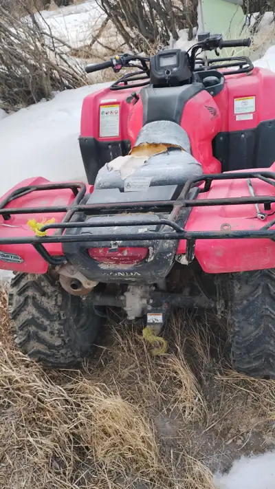 Good used Quade no issues at all minus the seat few Rips starts easy. 4×4 works .. basically brand n...