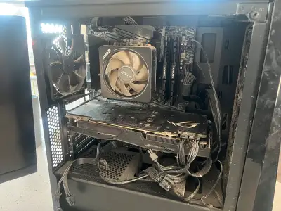 Selling my personal gaming PC – runs games like Fortnite, Valorant, GTA V, Witcher, etc. super smoot...