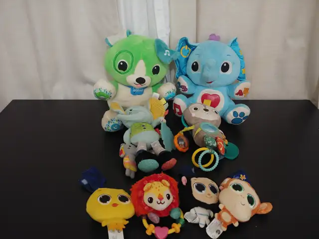 A lot to sales for kids ! in Toys in City of Montréal - Image 3